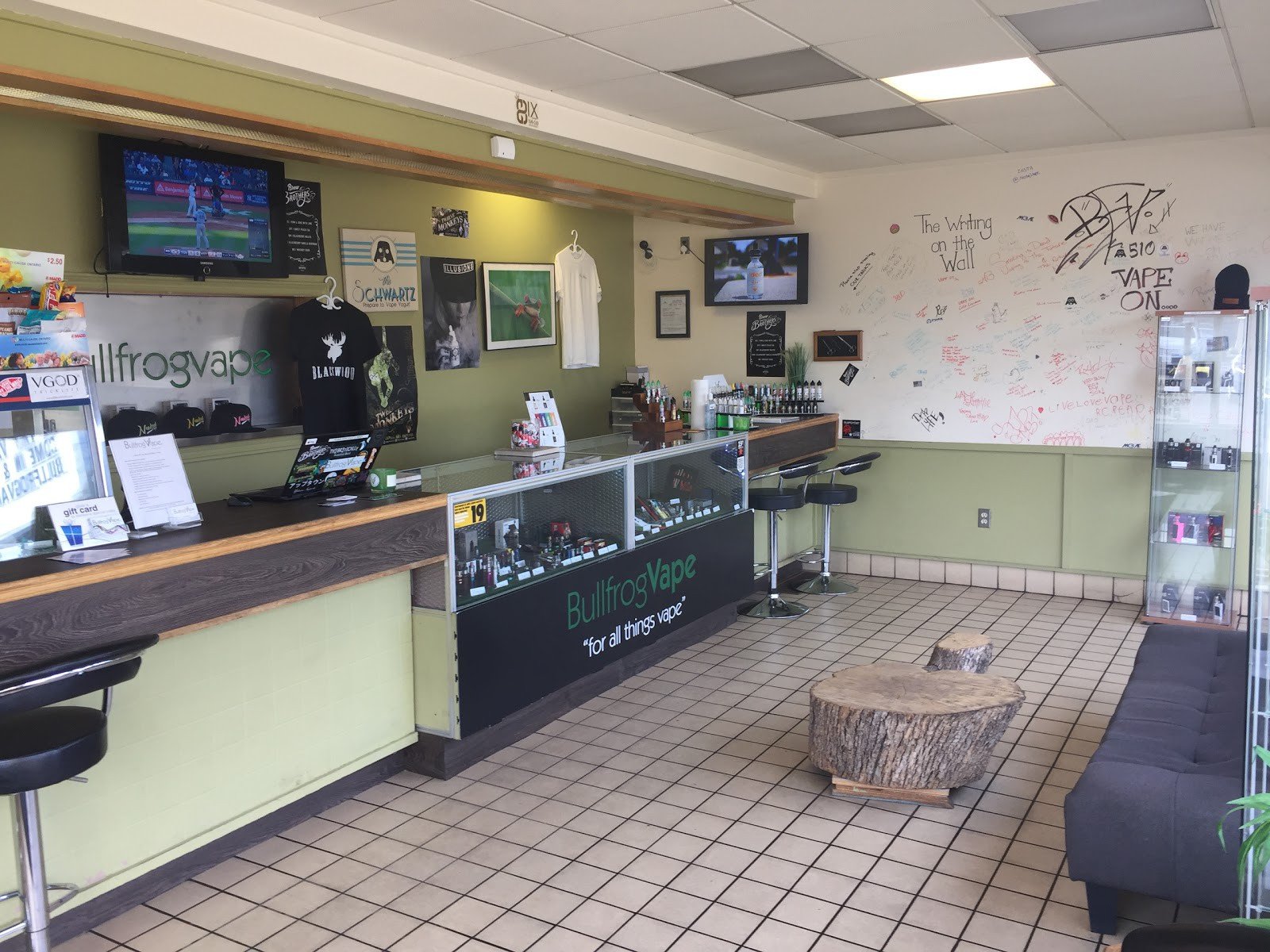 elfbar nachfüll pod läuft aus Puff N Vape, 355 Hespeler Rd, Cambridge, Ontario N1R 6B3, CA main image 1